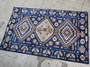 28 x 45 Accent Rug.
