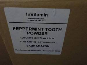 Charcoal Cinnamint Tooth Powder