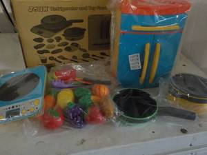 Joyin Refrigerator and Toy Food Set