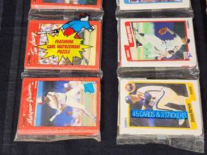 lot 420 image: (4) Assorted Donruss Jumbo Baseball Cards