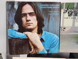 lot 165 image: (9) Original Vintage Vinyl Records