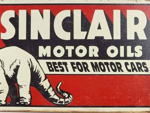 lot 362 image: Sinclair Motor Oils Metal Sign