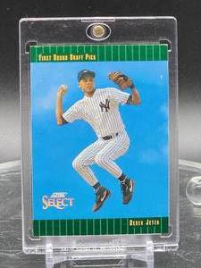 lot 382 image: 1993 Score Select Baseball Derek Jeter Rookie Card #360