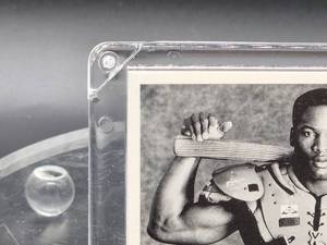 lot 274 image: Iconic Bo Knows 1990 Score Baseball Bo Jackson Card #697