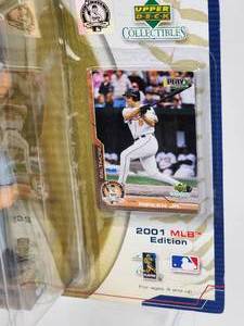lot 119 image: Cal Ripken Jr Bobble Head with Collectable Baseball Card