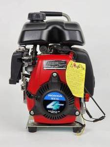 lot 8 image: Honda Portable Water Pump Model