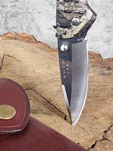 lot 237 image: Buck Folding Locking Blade Knife with Case