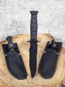 lot 16 image: (2) Fixed Blade Tactical Knives