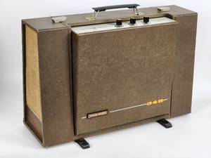 lot 154 image: Vintage Solid-State Record Player Model 348