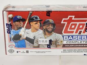 lot 85 image: 2022 Topps Factory Sealed Baseball Card Set