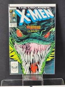 lot 321 image: (8) Vintage Comic Books