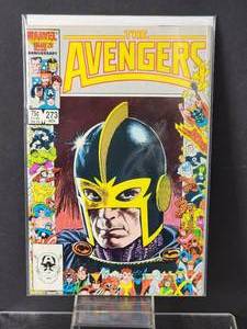 lot 323 image: (8) Vintage Comic Books