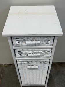 lot 369 image: Decorative Wicker Hamper Stand