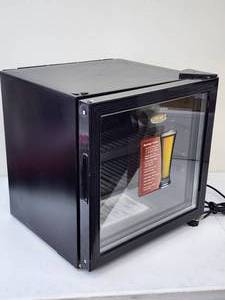 lot 5 image: Man Cave  Garage Mini Beverage fridge