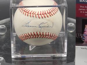 lot 266 image: Minnesota Great HOF Harmon Killebrew Autographed Baseball with COA