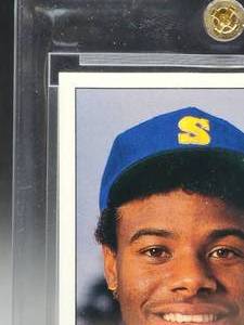 lot 54A image: 1989 Upper Deck Baseball Ken Griffey Jr Rookie Card # 1