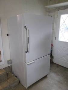 Amana Energy Saver Refrigerator