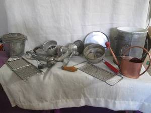 Vintage metal kitchen bakeware
