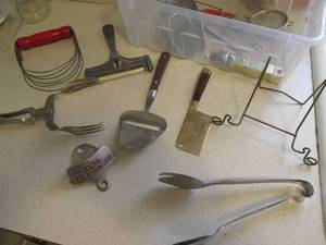 Assorted Vintage Kitchen Gadgets.