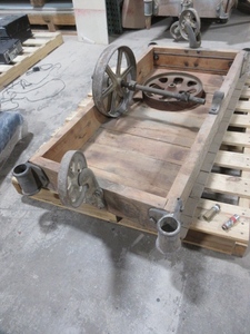 lot 206 image: NUTTING CART