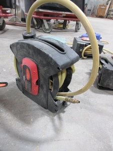 lot 237 image: CENTRAL PNEUMATIC AIR HOSE REEL