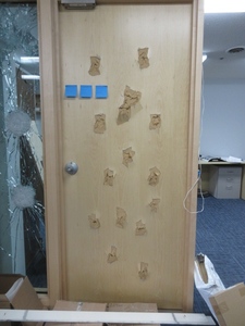 lot 200 image: ILLUSTRATIVE PHOTOS OF WHAT BULLET RESISTANT ITEMS CAN DO FOR YOU