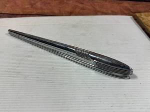 lot 17 image: Vintage Metal Car Emblem