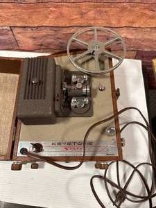 lot 41 image: 1950s Keystone Sixty 8mm Movie Projector