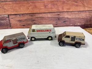 lot 52 image: 2 Tonka Vans & Ambulance