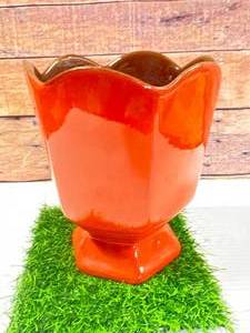 lot 68 image: Gorgeous Antique Frankoma Vase 6  Inch Tall