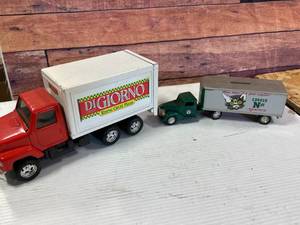 lot 105 image: Ertl DiGiorno & Conoco Motor Oil Bank