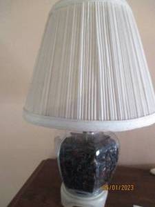 lot 125 image: Metal Base table lamp with clear gl...