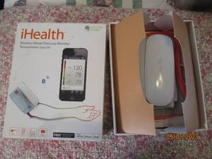 lot 130 image: iHealth wireless blood pressure mon...