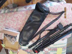 lot 154 image: Velbon s-900 adjustable Video tripo...