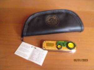 lot 208 image: Franklin Mint Collectible Pocket kn...