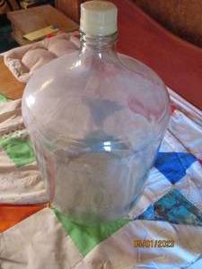 lot 239 image: Massive vintage 5-gallon glass water jug