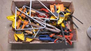 lot 268 image: Dewalt and other brands of gluing clamps
