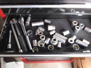 lot 40 image: Craftsman Sockets, ratchets and extensions