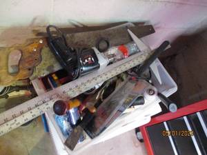 lot 46 image: measuring and leveling supplies