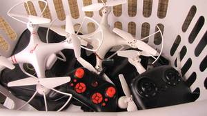 lot 74 image: 3 drones with camaras...