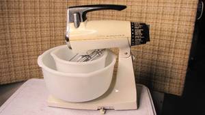 lot 79 image: Sunbeam mix master mixer...