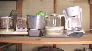 lot 89 image: Hamilton Beach food processor, ange...