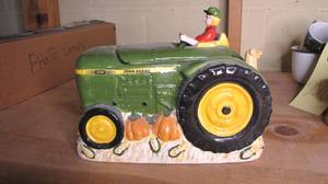 lot 279 image: big John deer cookie jar...