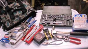 lot 317 image: bag of assorted tools, check all pi...