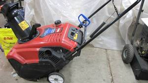 lot 6 image: 21 in Toro 4 cycle 212 cc oh electr...