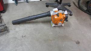 lot 8 image: still bg86c leaf blower...