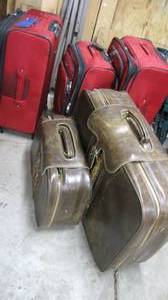 lot 391 image: 5 suitcases...