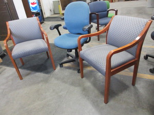 lot 309 image: HERMAN MILLER AND KIMBALL CHAIRS
