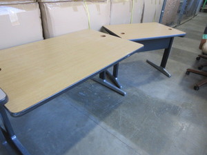lot 201 image: ASSORTED HERMAN MILLER WORK TABLES