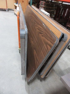 lot 219 image: SAMSONITE OLD SCHOOL STYLE FOLDING TABLES